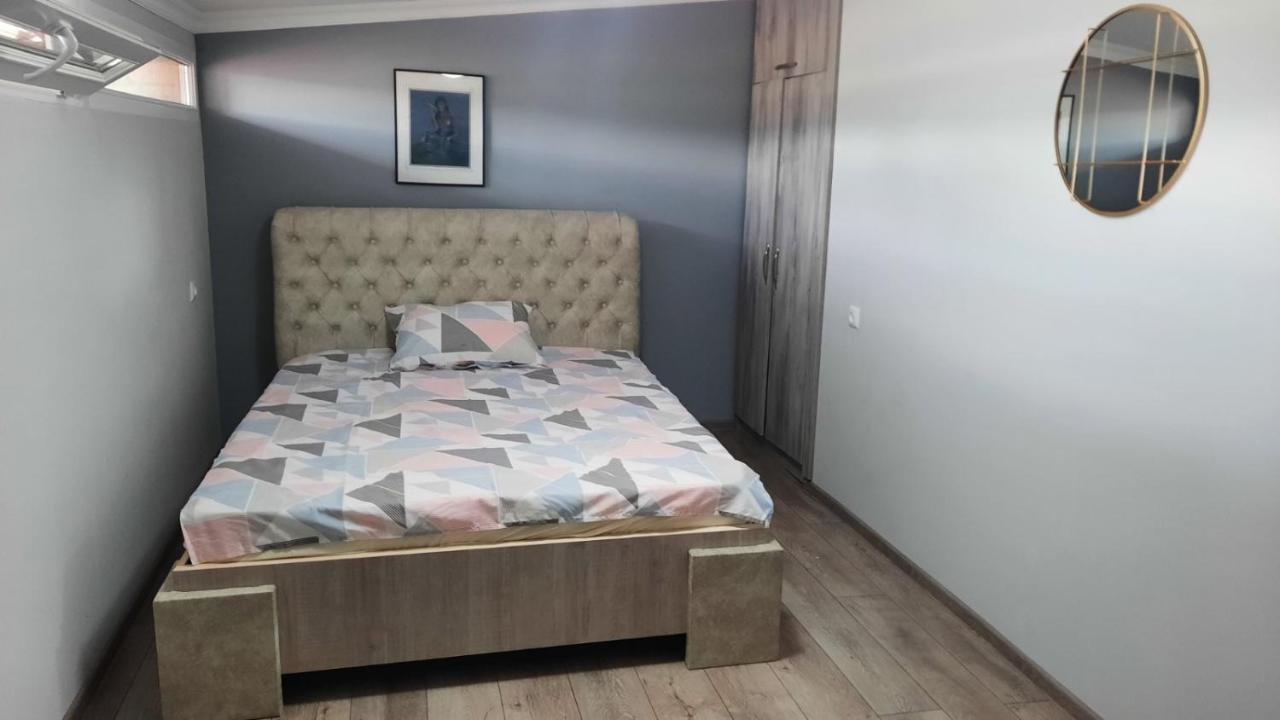 Victoria Guesthouse Kutaisi Esterno foto